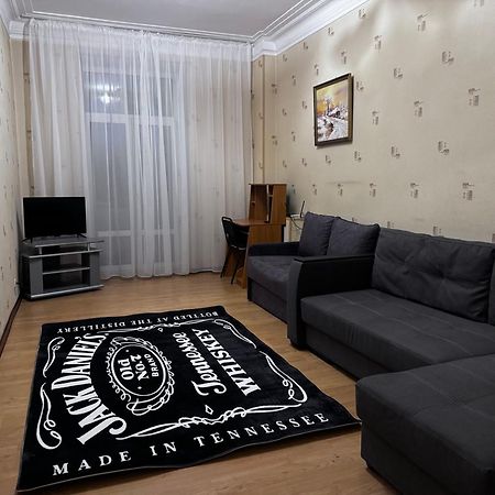 Apartments On Bolshaya Morskaya 65 Николаев Экстерьер фото