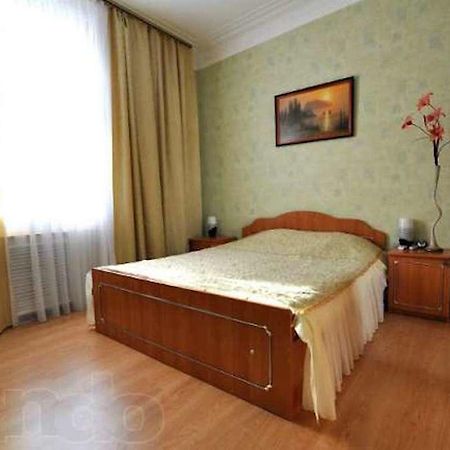 Apartments On Bolshaya Morskaya 65 Николаев Экстерьер фото